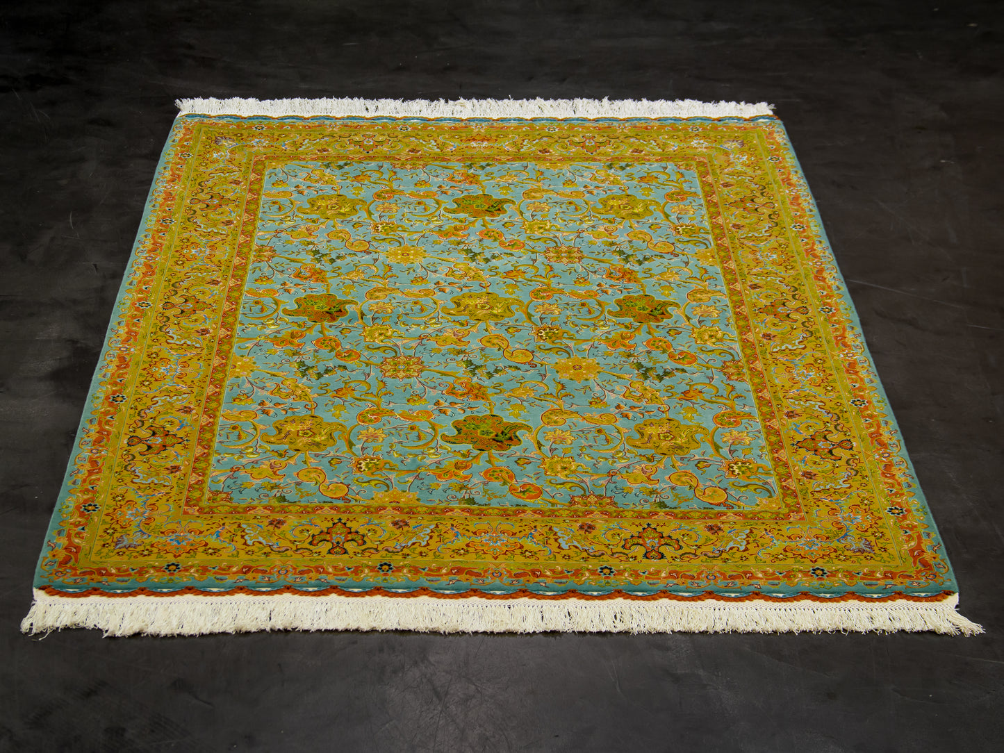 Traditional Wool And Silk Persian Tabriz Rug product image #29572060774570