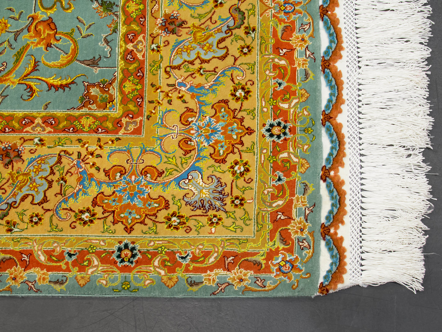Traditional Wool And Silk Persian Tabriz Rug product image #29572060807338