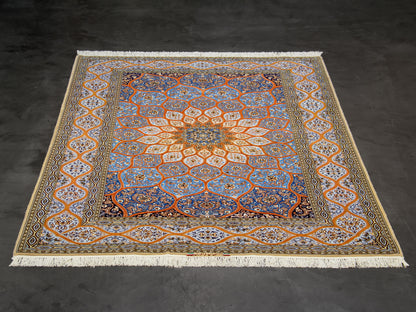 Persian Isfahan Gonbad Rug