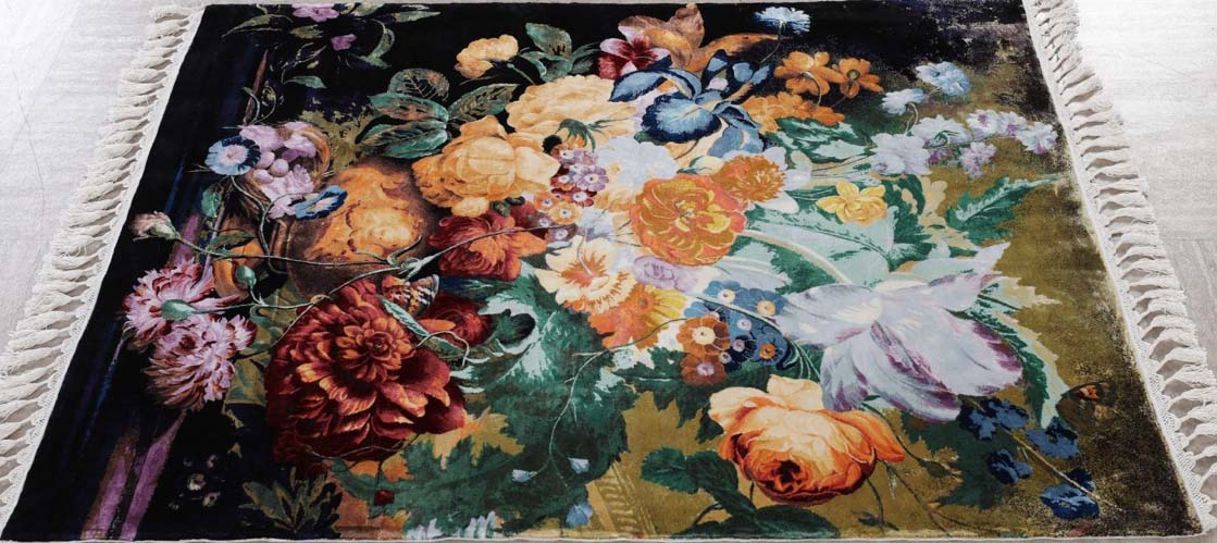 Handmade Pure Silk Chinese Rug With Roses Design