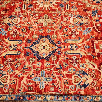 Pakistani Traditional Heriz  Vegetable Dyed Wool Area Rug.