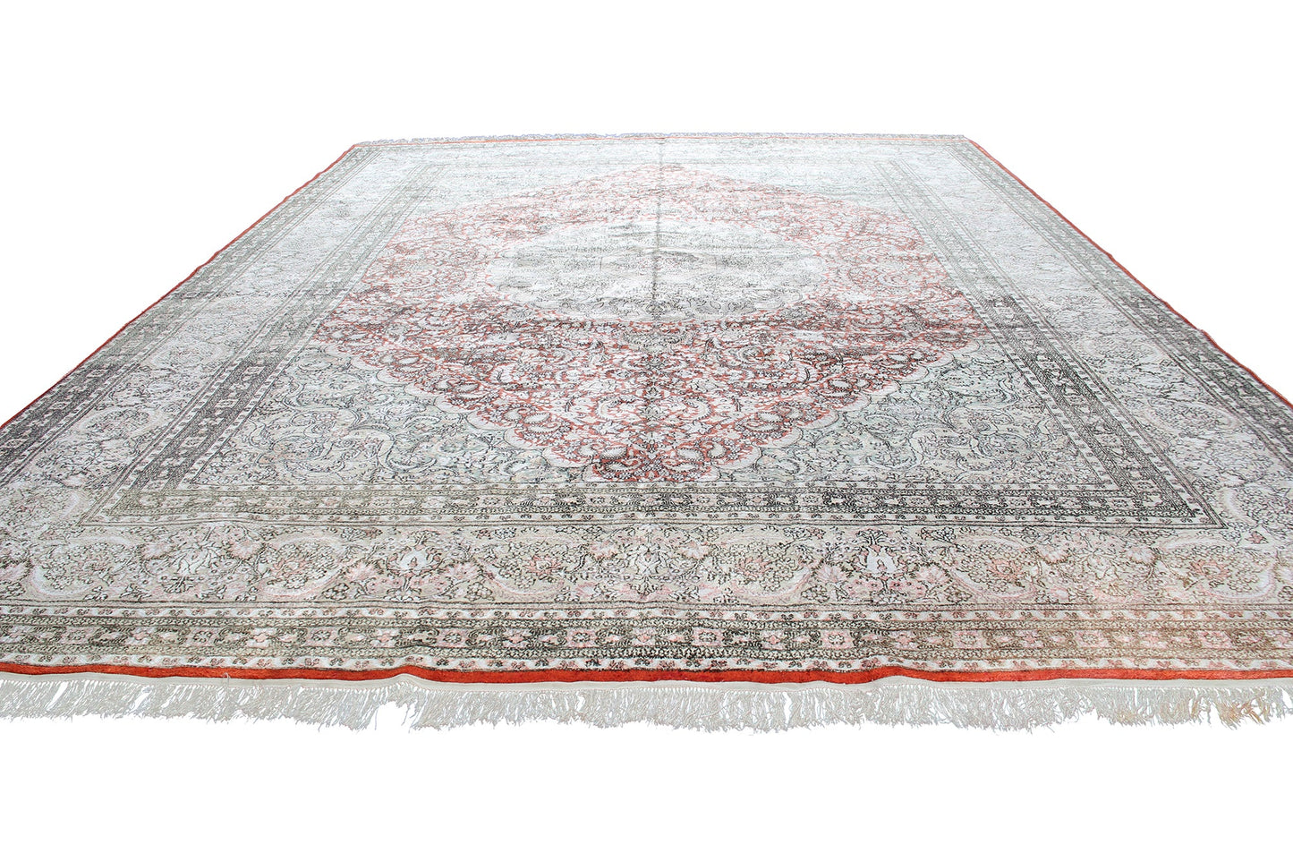 China Traditional Handmade Medallion Semi Antique Rug product image #27564106547370