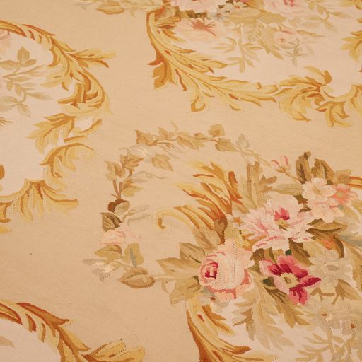 China Aubusson Floral Flat-Weave Wool Rug